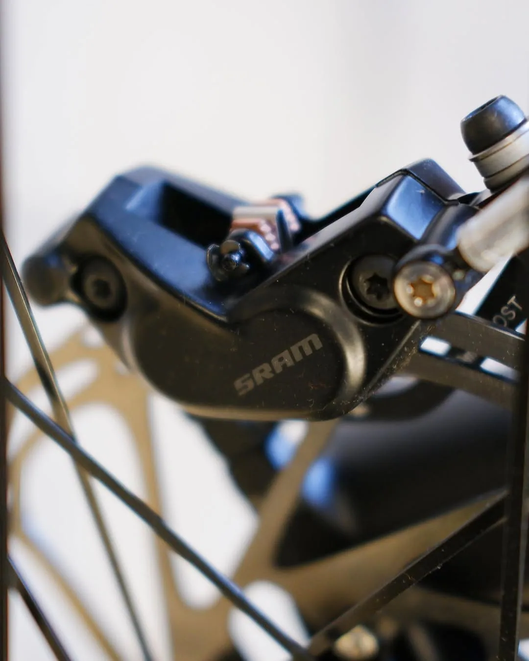 Detail einer Scheibenbremse bei Radsport Wittwer